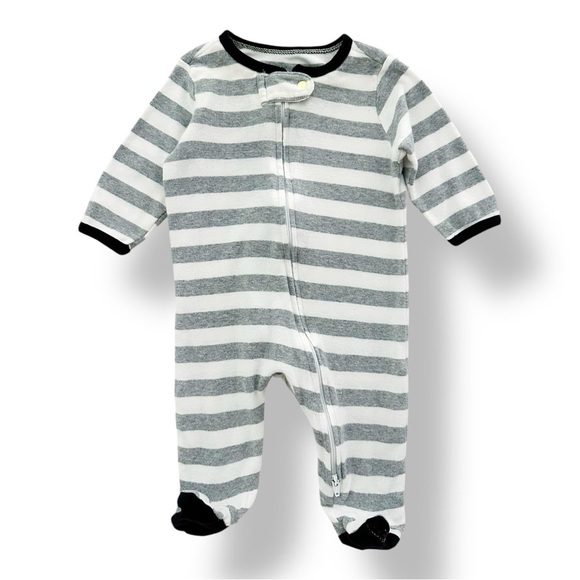 Cat & Jack | Bundle of Patterned Footie Sleepers (0-3 mos) - Picture 2 of 6